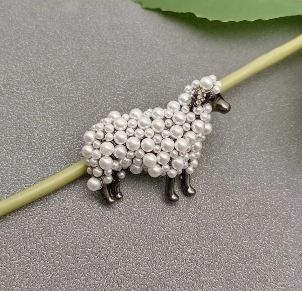 Pearl Black Sheep Brooch