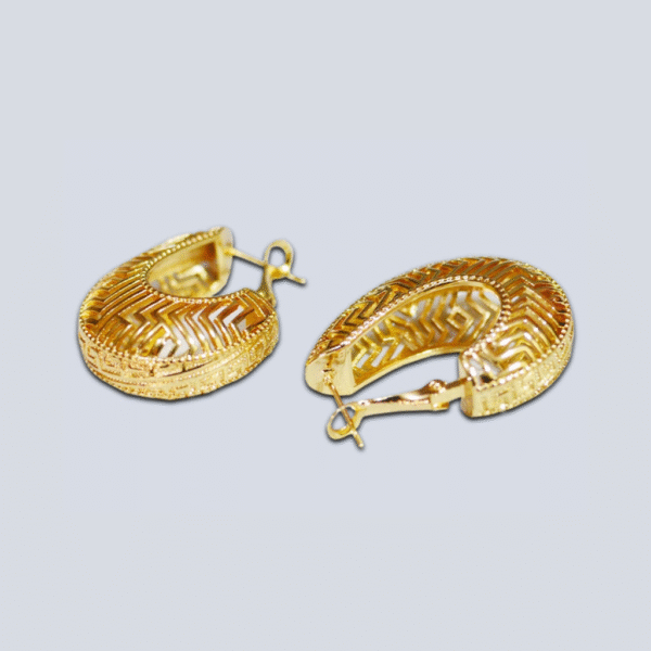 Detailed Hollow Handcrafted Gold Earring